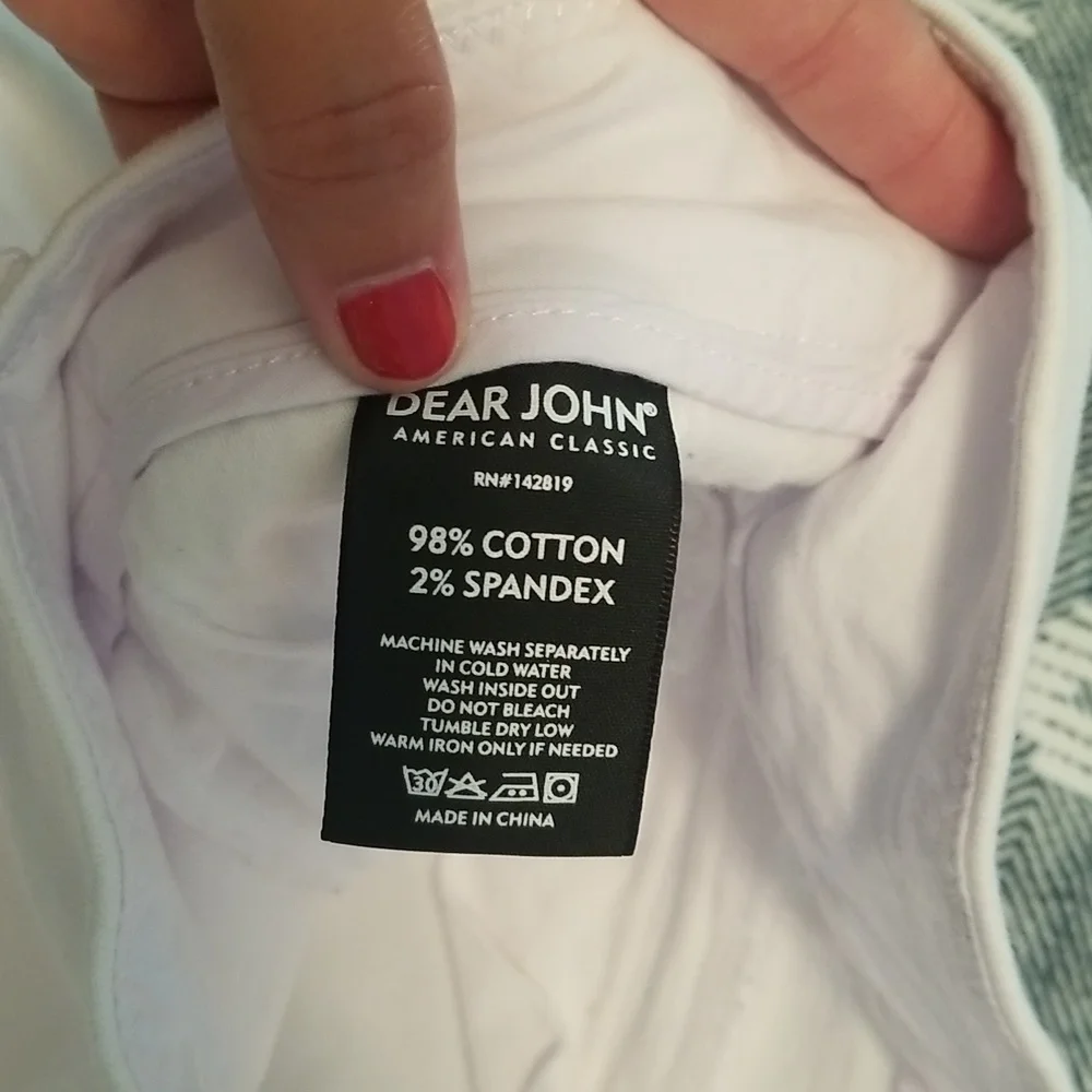 White Women’s Casual Cotton Blend Shorts